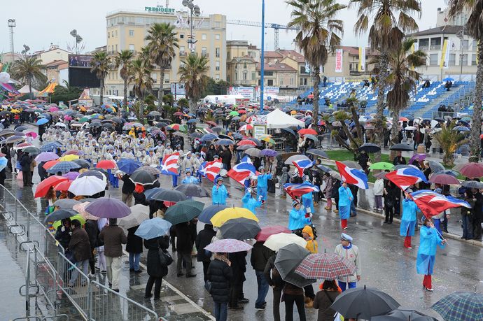 Ingrandisci la foto